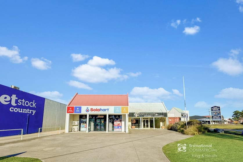 Click to view all images 2 & 3/467B Main Street Bairnsdale VIC 3875 - Image 3
