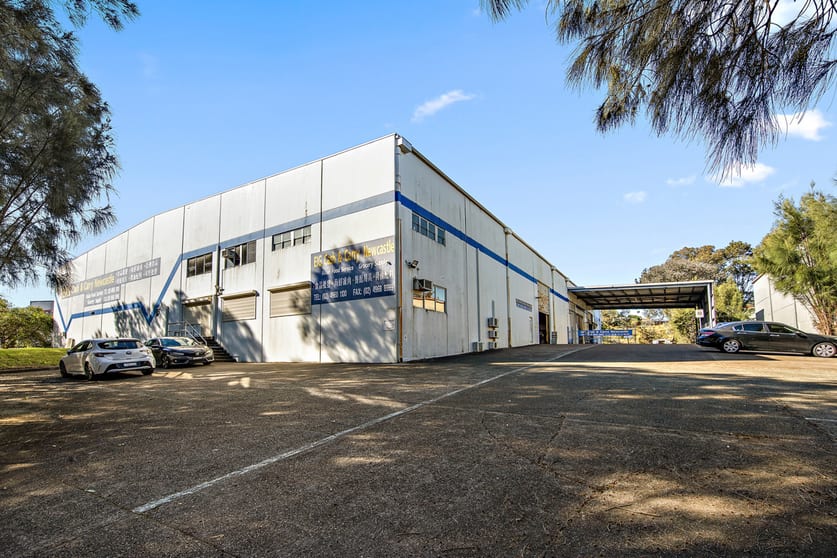 11-13 Callistemon Close Warabrook NSW 2304 - Image 1