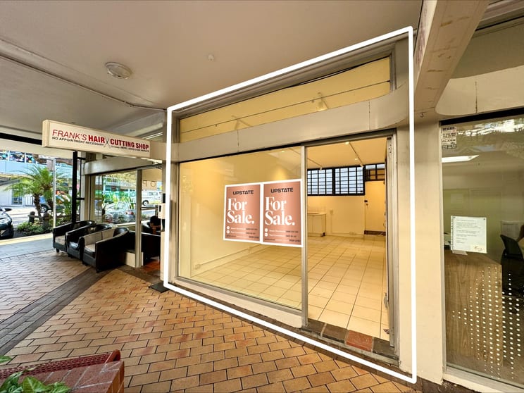 Click to view all images 18/12-14 Waratah Street Mona Vale NSW 2103 - Image 2