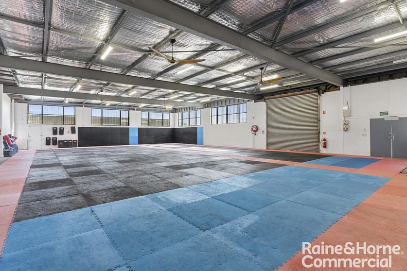 3/125-127 Gladstone Street Fyshwick ACT 2609 - Image 2