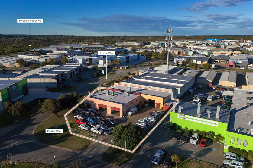 Click to view all images 22 Fielden Way Port Kennedy WA 6172 - Image 2
