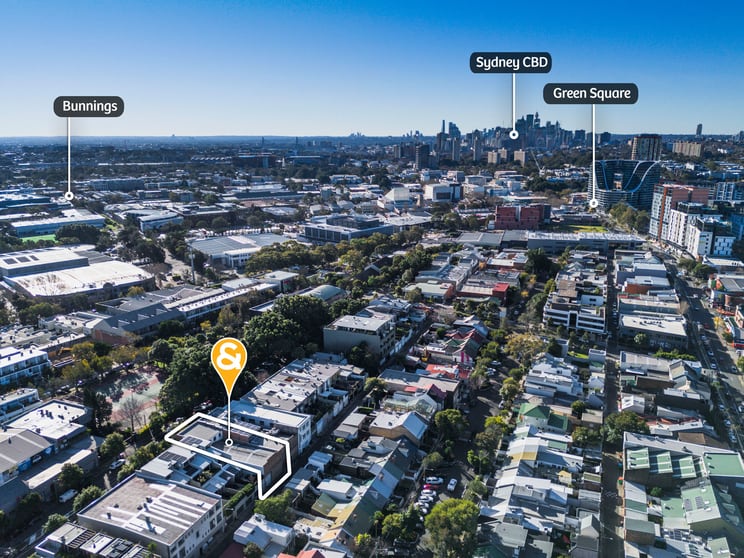 Click to view all images 131 Queen Street Beaconsfield NSW 2015 - Image 3