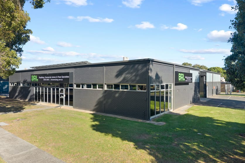 Click to view all images 22-24 Glenvale Crescent Mulgrave VIC 3170 - Image 2
