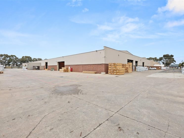 Click to view all images 3-5 Healey Rd Dandenong South VIC 3175 - Image 3