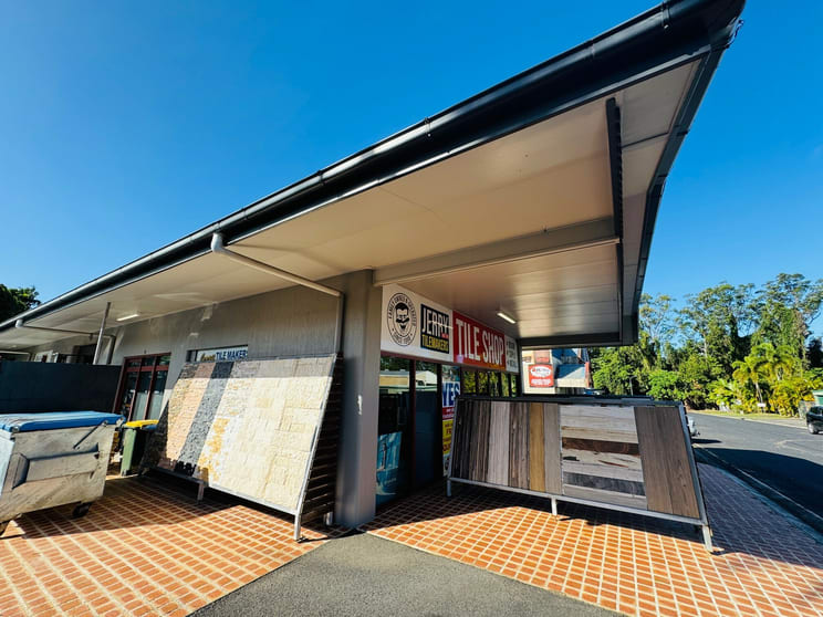 Click to view all images 4/2-4 Stephens Street Mission Beach QLD 4852 - Image 3