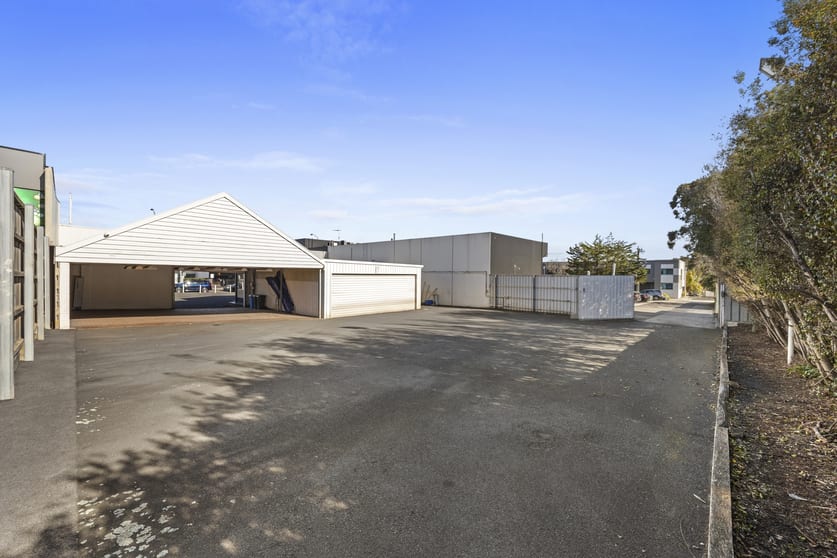 Click to view all images 1233 Toorak Road Camberwell VIC 3124 - Image 3