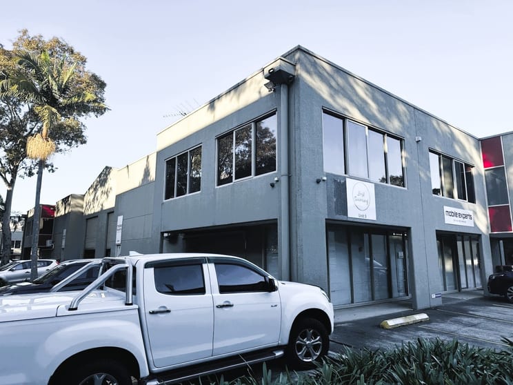 Click to view all images 9/7 Salisbury Road Castle Hill NSW 2154 - Image 1