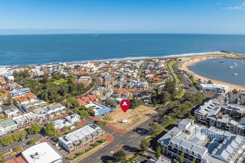 Click to view all images 36 Casuarina Drive Bunbury WA 6230 - Image 1