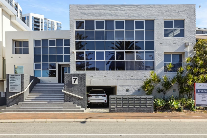 11/7 The Esplanade Mount Pleasant WA 6153 - Image 1
