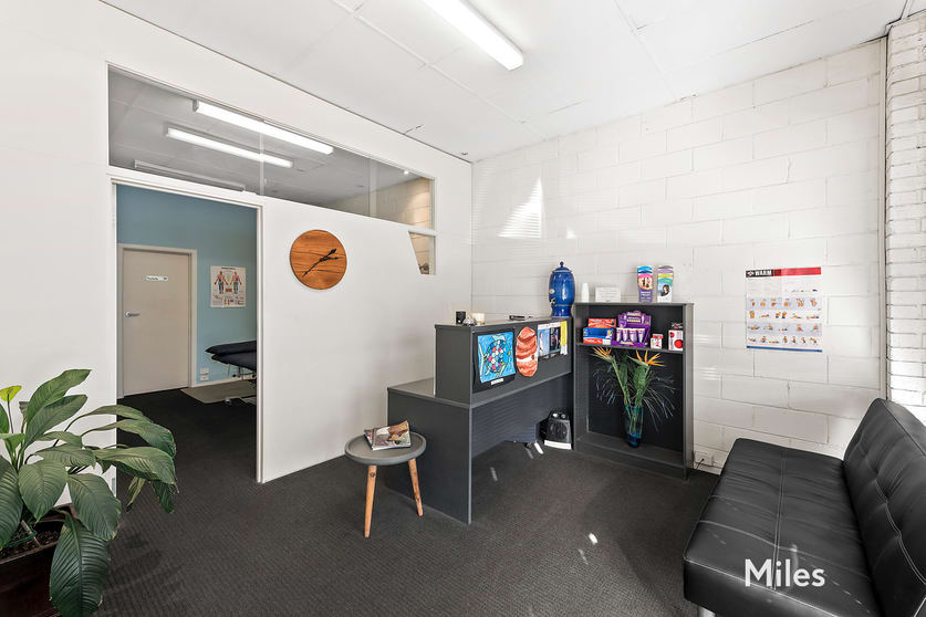 Click to view all images 92 Hawdon Street Heidelberg VIC 3084 - Image 2