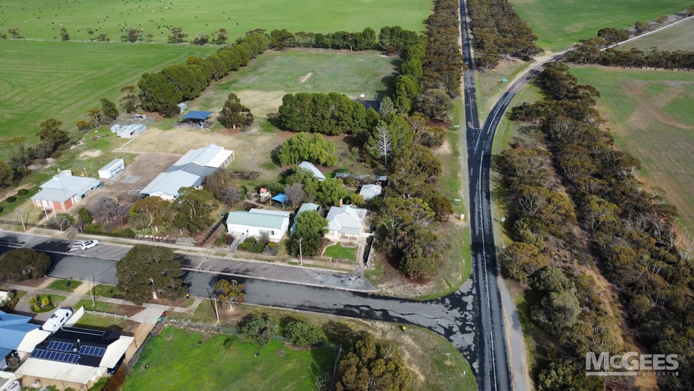Click to view all images 4 Coombe Terrace Coonalpyn SA 5265 - Image 3