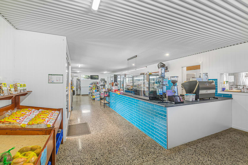 Click to view all images 1 Banksia Street Walkamin QLD 4872 - Image 3