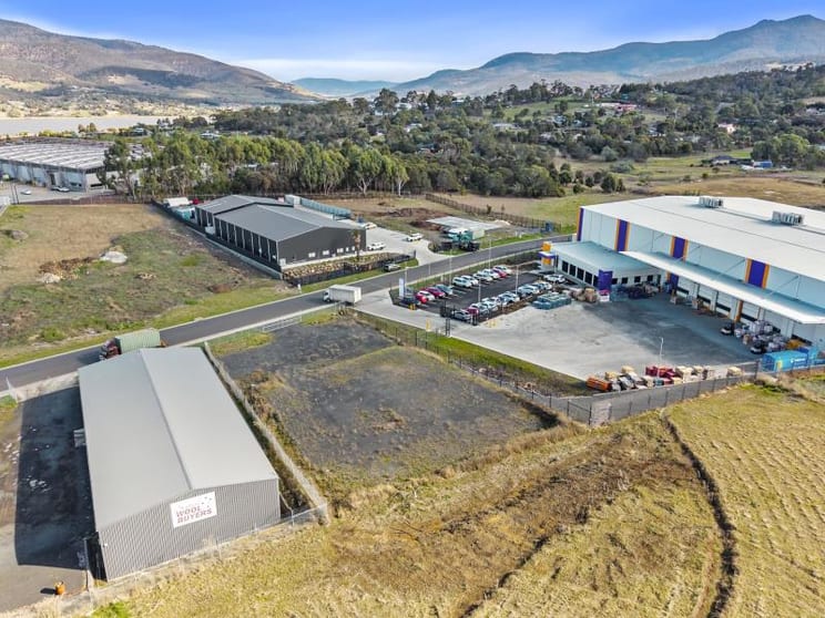Click to view all images 17 Woodrieve Road Bridgewater TAS 7030 - Image 3