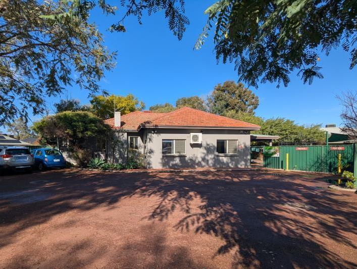 Click to view all images 240 Station Street East Cannington WA 6107 - Image 3