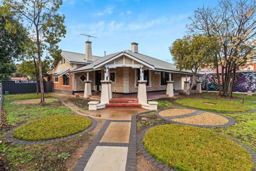 Click to view all images 52 Murray Street Nuriootpa SA 5355 - Image 1