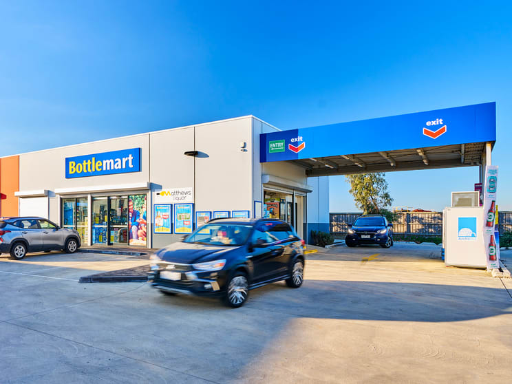Click to view all images Shop 4/771-789 Barwon Heads Road Armstrong Creek VIC 3217 - Image 1