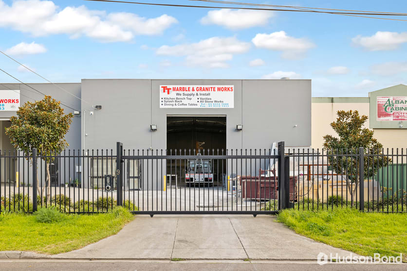 Click to view all images 9 Henderson Street Sunshine North VIC 3020 - Image 1