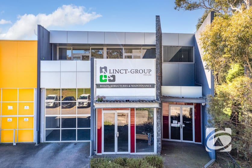 6 & 7/2-4 Purton Road Pakenham VIC 3810 - Image 1