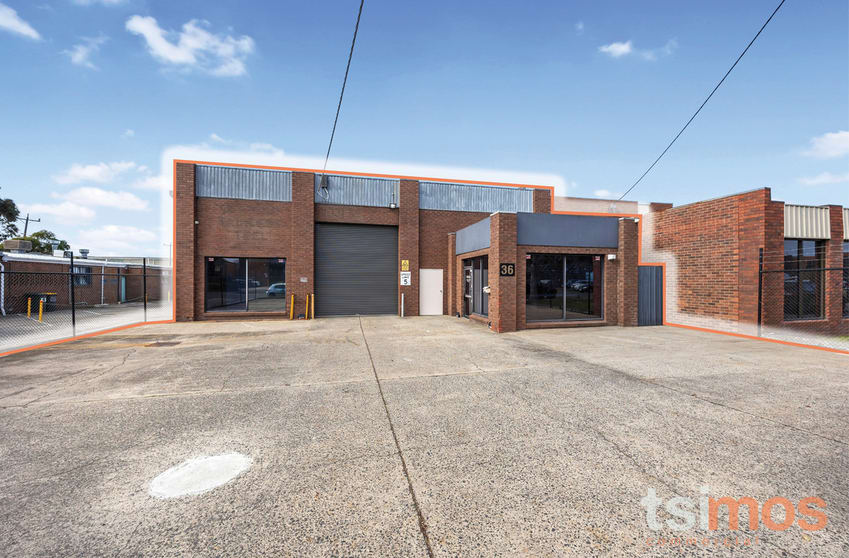 Click to view all images 36 De Havilland Road Mordialloc VIC 3195 - Image 1
