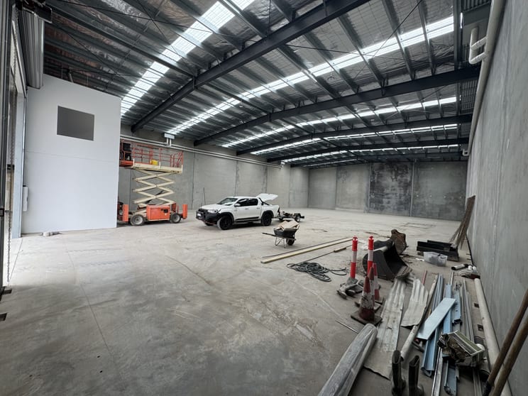 Click to view all images 20-22 Reserve Court Altona VIC 3018 - Image 2