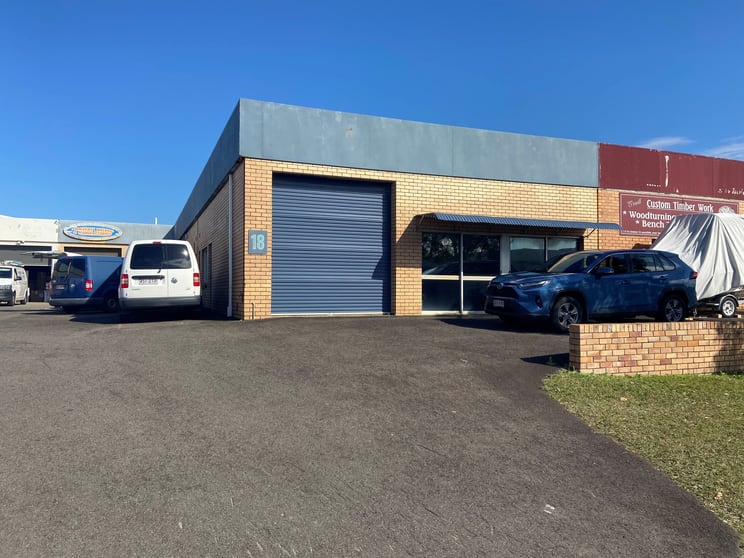 Click to view all images 6/18 Commerce Avenue Warana QLD 4575 - Image 2