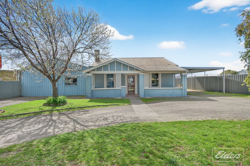 60 Maude Street Victor Harbor SA 5211 - Image 1