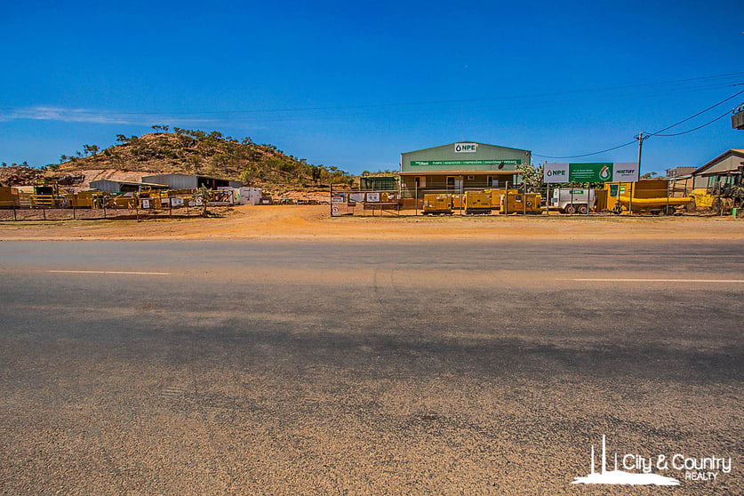 Click to view all images 19 Ryan Road Mount Isa QLD 4825 - Image 1