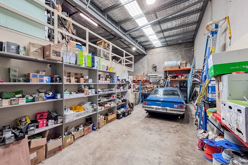 Click to view all images Unit 4/39 Technology Drive Warana QLD 4575 - Image 2