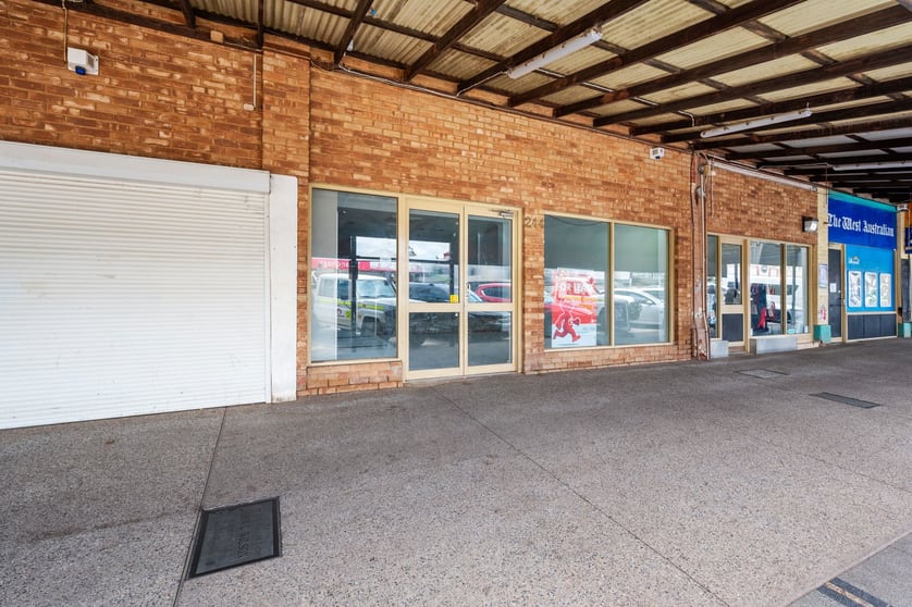 Click to view all images 242-244 Hannan Street Kalgoorlie WA 6430 - Image 3