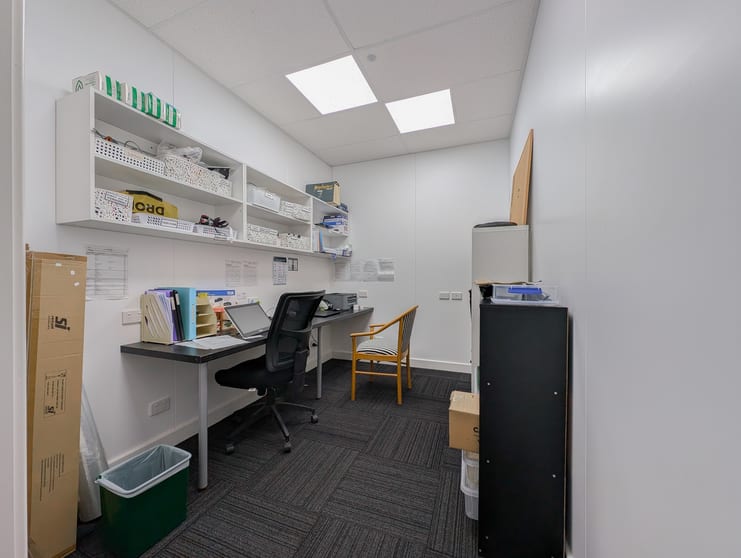 Click to view all images 1-3 Albert Street Kerang VIC 3579 - Image 3
