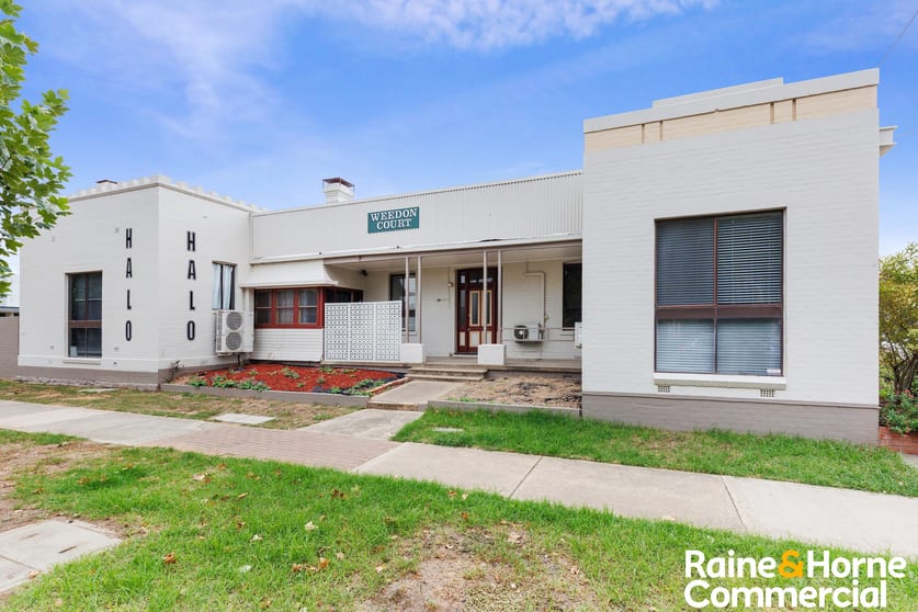 Click to view all images 51 Gurwood Street Wagga Wagga NSW 2650 - Image 2