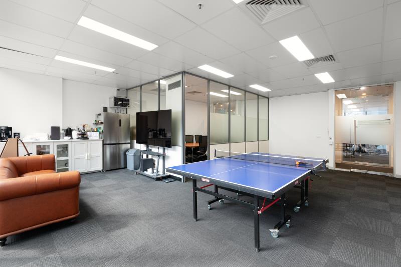 205/757 Bourke Street Docklands VIC 3008 - Image 2