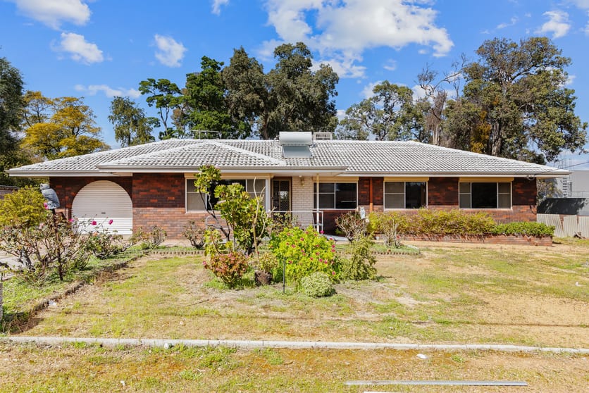 9 Burt Street Kalamunda WA 6076 - Image 3