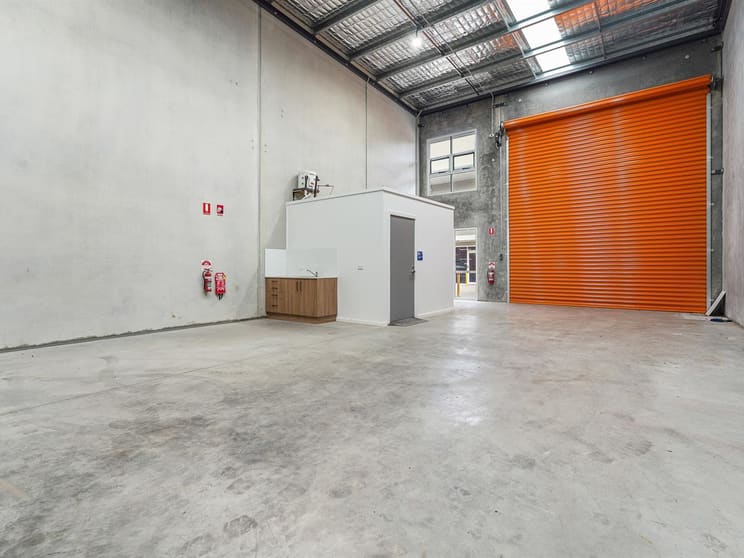 10/4 Curtiss Close Taminda NSW 2340 - Image 3