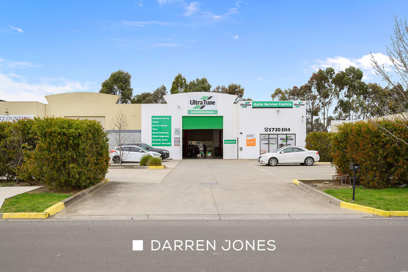 Click to view all images 16 Commercial Drive Wallan VIC 3756 - Image 1