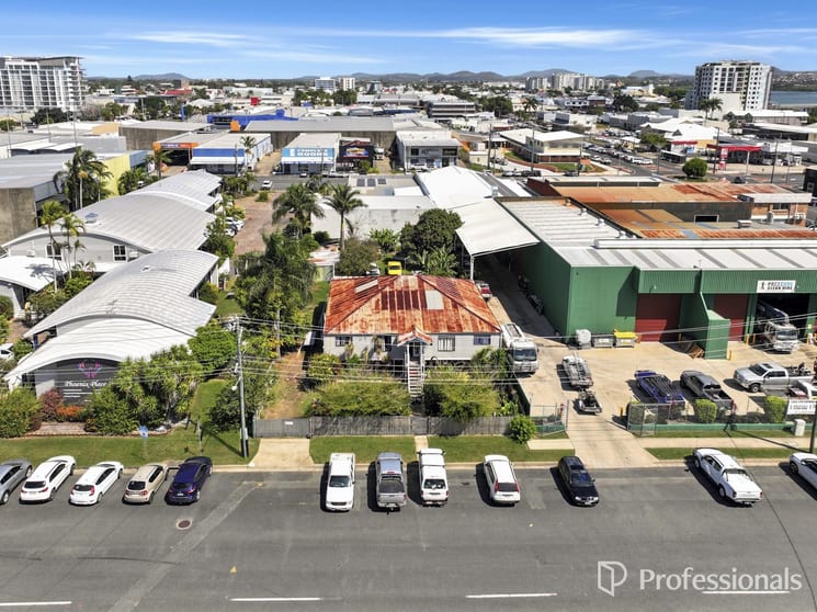 Click to view all images 6 Lawson Street Mackay QLD 4740 - Image 3