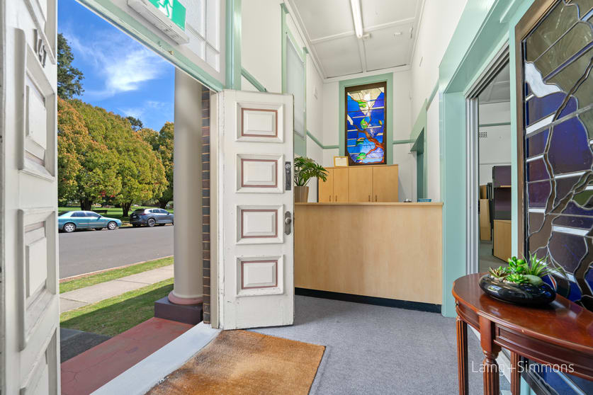 147 Faulkner Street Armidale NSW 2350 - Image 2