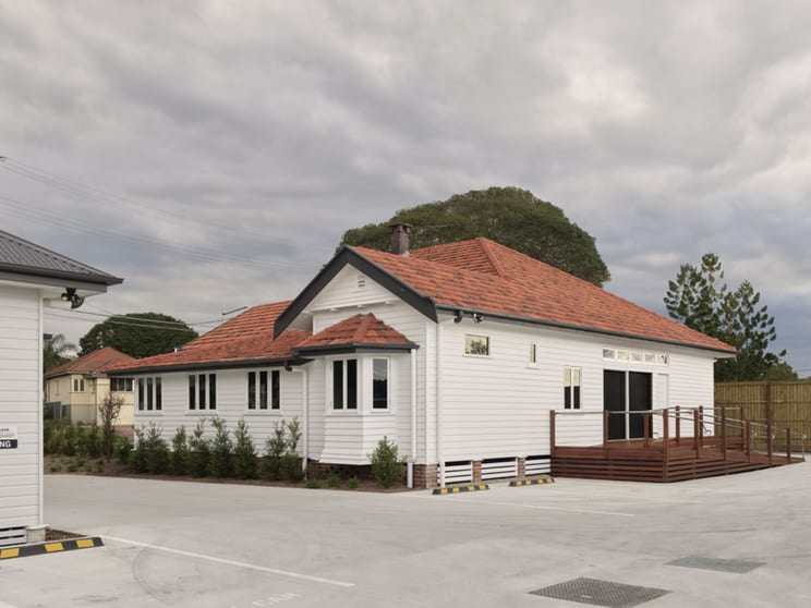 1018 Logan Road Holland Park West QLD 4121 - Image 1