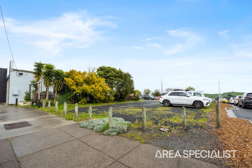 31 Bridge Street Korumburra VIC 3950 - Image 2