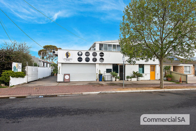 Click to view all images 13 Paringa Avenue Somerton Park SA 5044 - Image 2