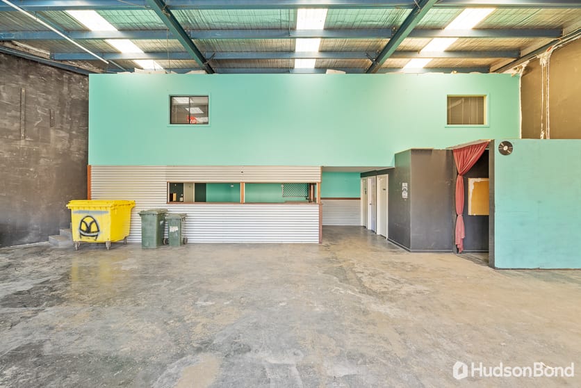 Click to view all images 6/30 Tower Court Noble Park VIC 3174 - Image 3