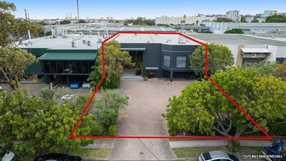 Click to view all images 29 - 31 Green Street Banksmeadow NSW 2019 - Image 1