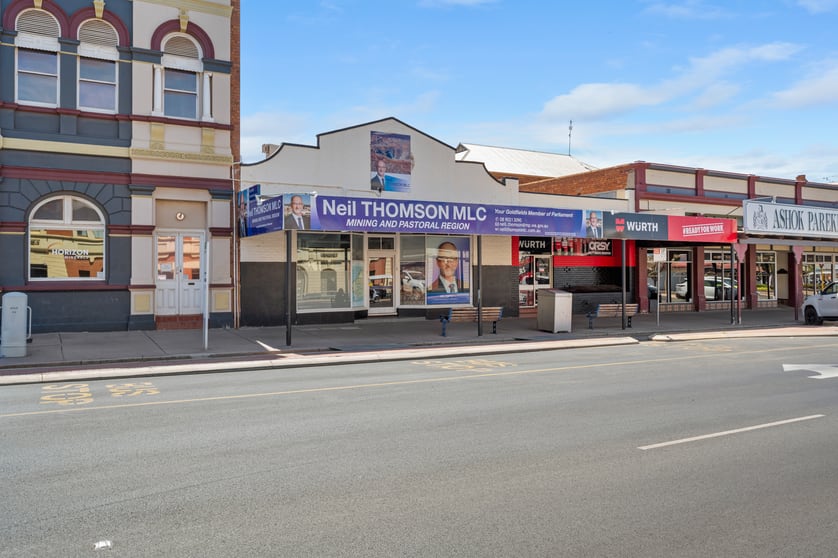 Click to view all images 111 Maritana Street Kalgoorlie WA 6430 - Image 2