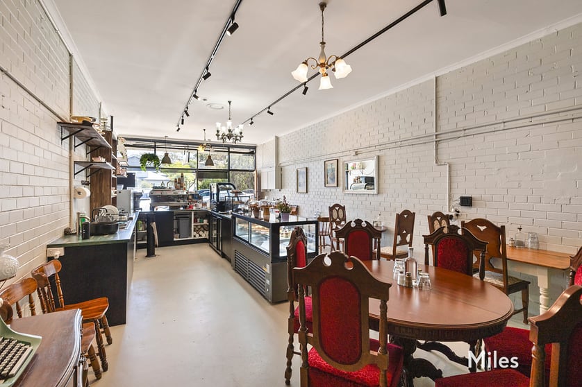 Click to view all images 132 Bolton Street Eltham VIC 3095 - Image 3