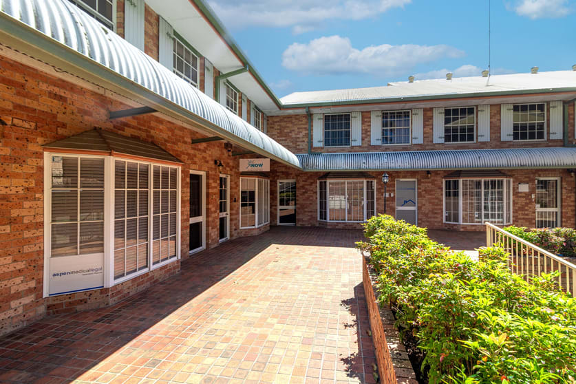 Click to view all images 2/2-6 Hunter Street Parramatta NSW 2150 - Image 2