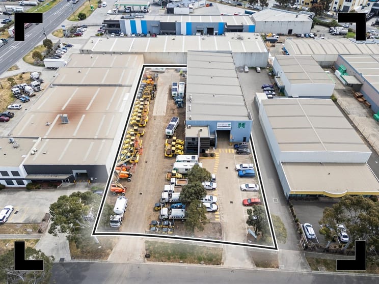 Click to view all images 3 & 3A Westside Drive Laverton North VIC 3026 - Image 1