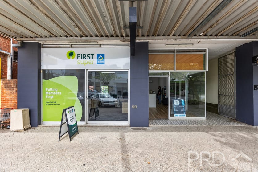 Click to view all images 60-62 Wynyard Street Tumut NSW 2720 - Image 1