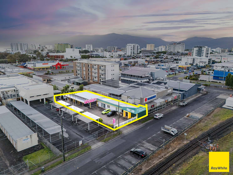 Click to view all images 36 Water Street Cairns City QLD 4870 - Image 1