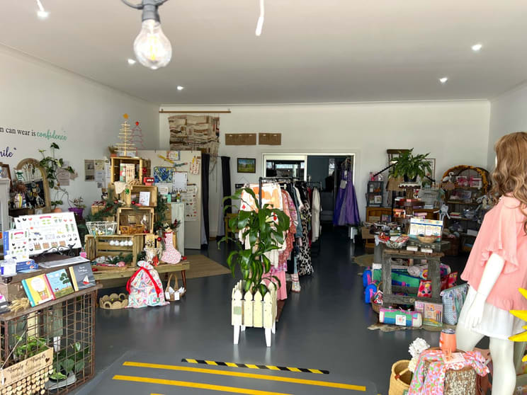 Click to view all images 164-166 Haly Street Kingaroy QLD 4610 - Image 3
