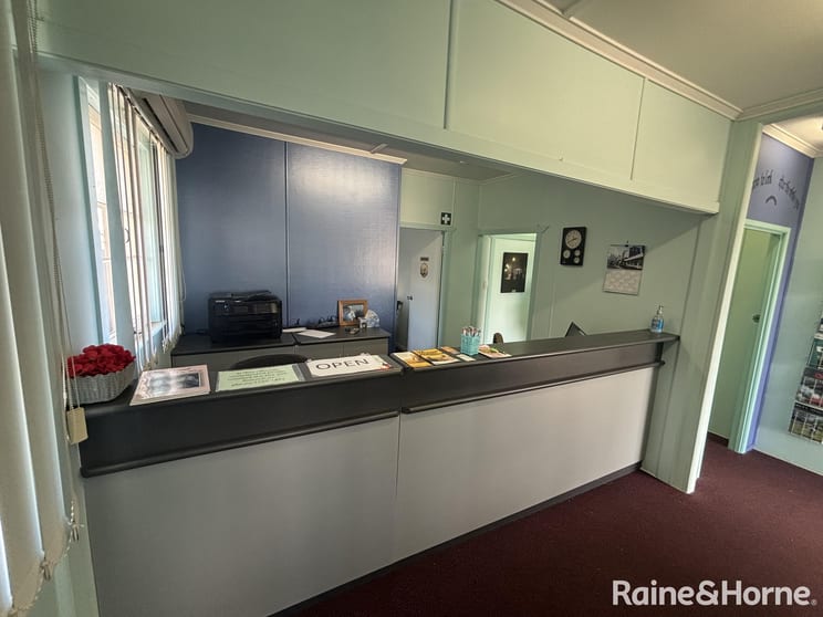 Click to view all images 73 Kingaroy Street Kingaroy QLD 4610 - Image 3